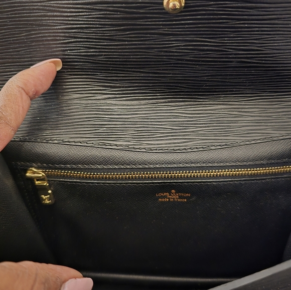 Authentic Vintage Louis Vuitton Epi Montaigne 27 Clutch Bag Noir - Picture 5 of 6
